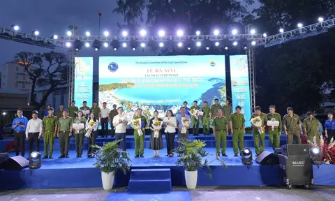 Phú Quốc ra mắt đội phản ứng nhanh du lịch, xóa nạn “chặt chém”