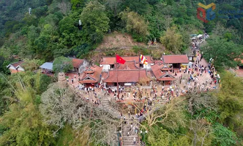 Phát triển du lịch văn hóa tâm linh theo hướng bền vững
